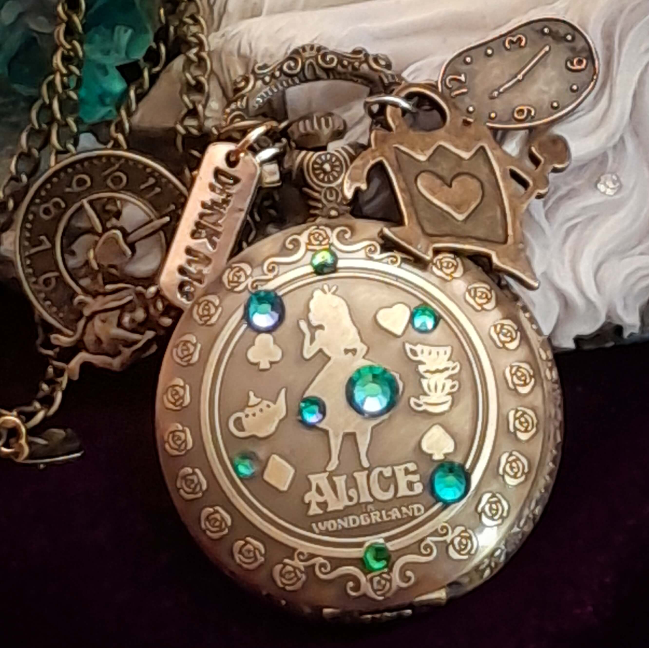 Alice in wonderland pocket watch hotsell