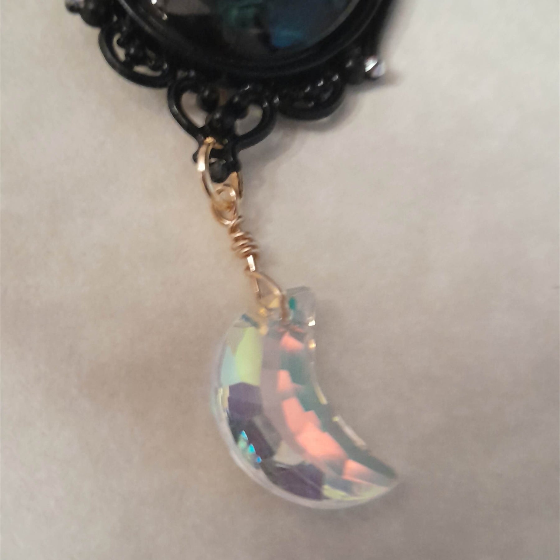 Magical Crow Cabochon Necklace