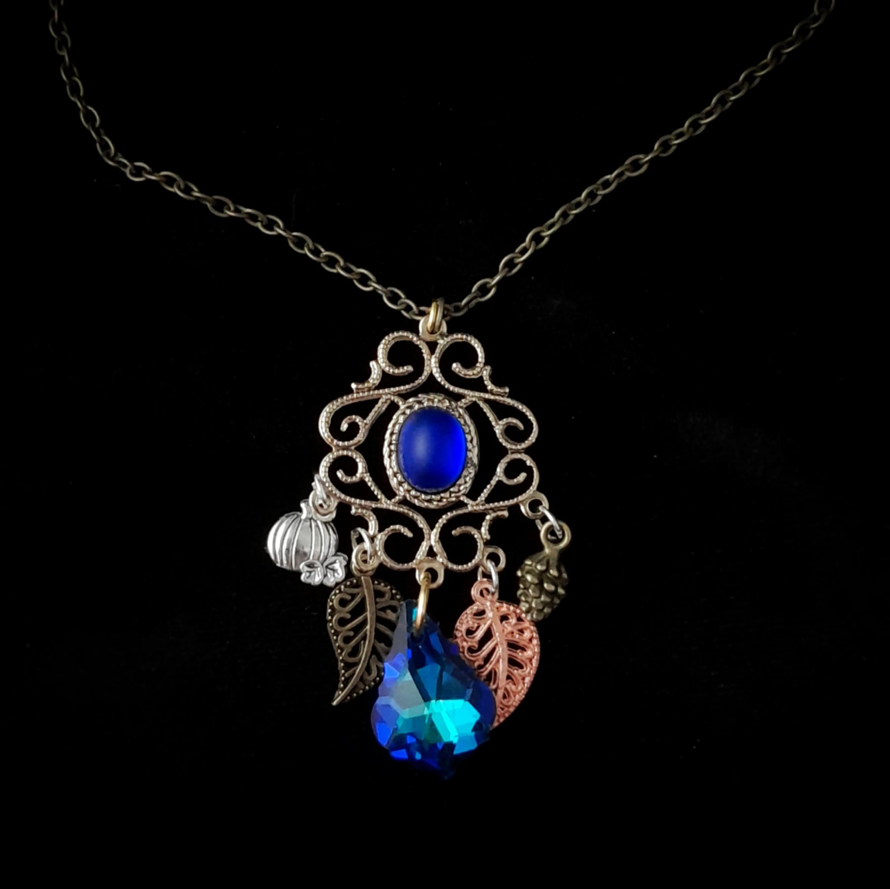 Blue Crystal Dangling Necklace