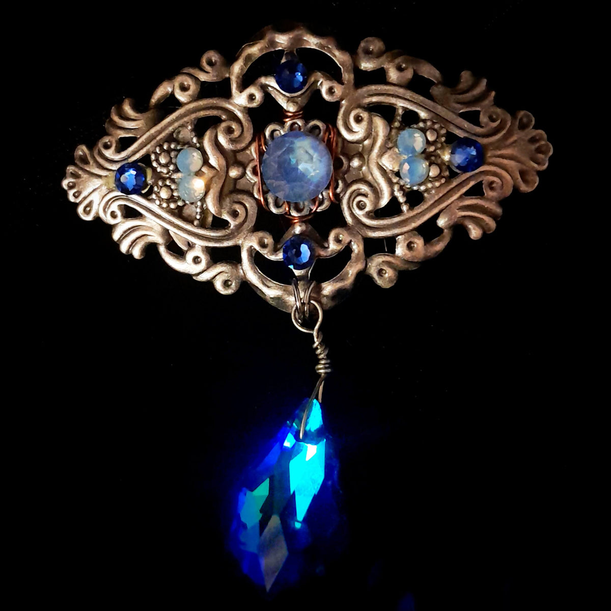 Magical Blue Sapphire Brooch Pin